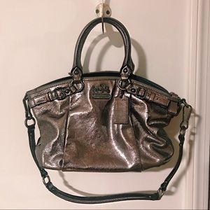 FLAWLESS METALLIC COACH BAG!